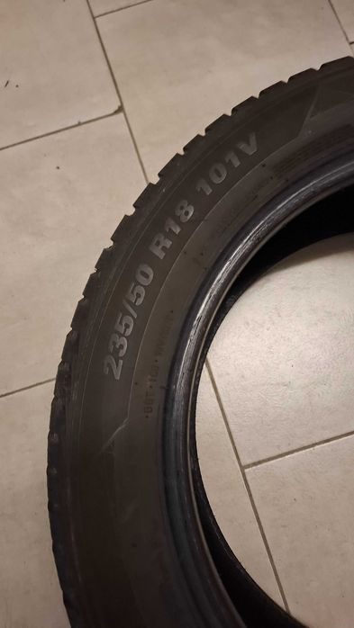 2бр.всесезонни гуми Kumho 235 50 18