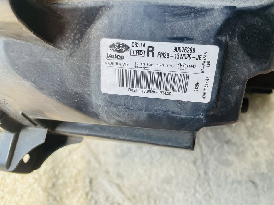 Десен фар за Ford S-Max 2010-2015г.
