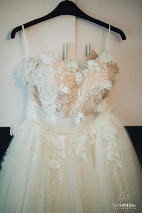 OCAZIE, IEFTIN Vand Rochie SUPERBA de mireasa colectia MIRANDI