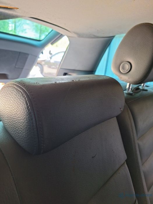 Tetiera bancheta spate centrala VOLKSWAGEN TOUAREG 7LA, 7L6, 7L7 2002 - 2013 7L6885900H