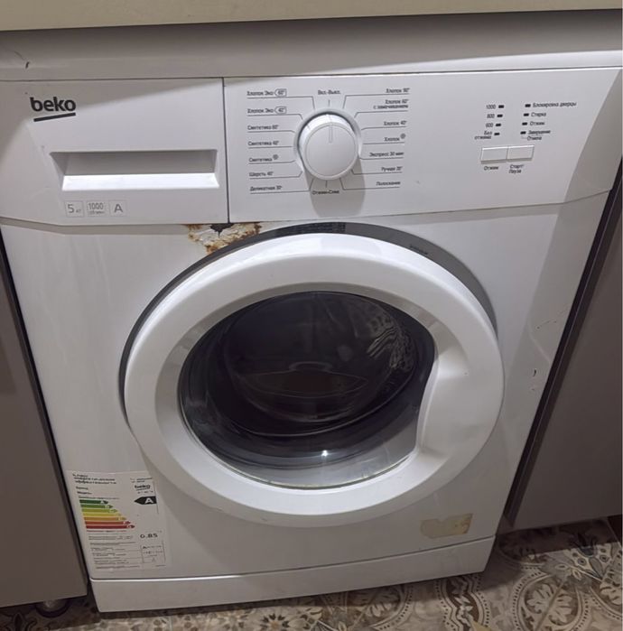 продам на запчасти стиральную машину (beko 5кг)