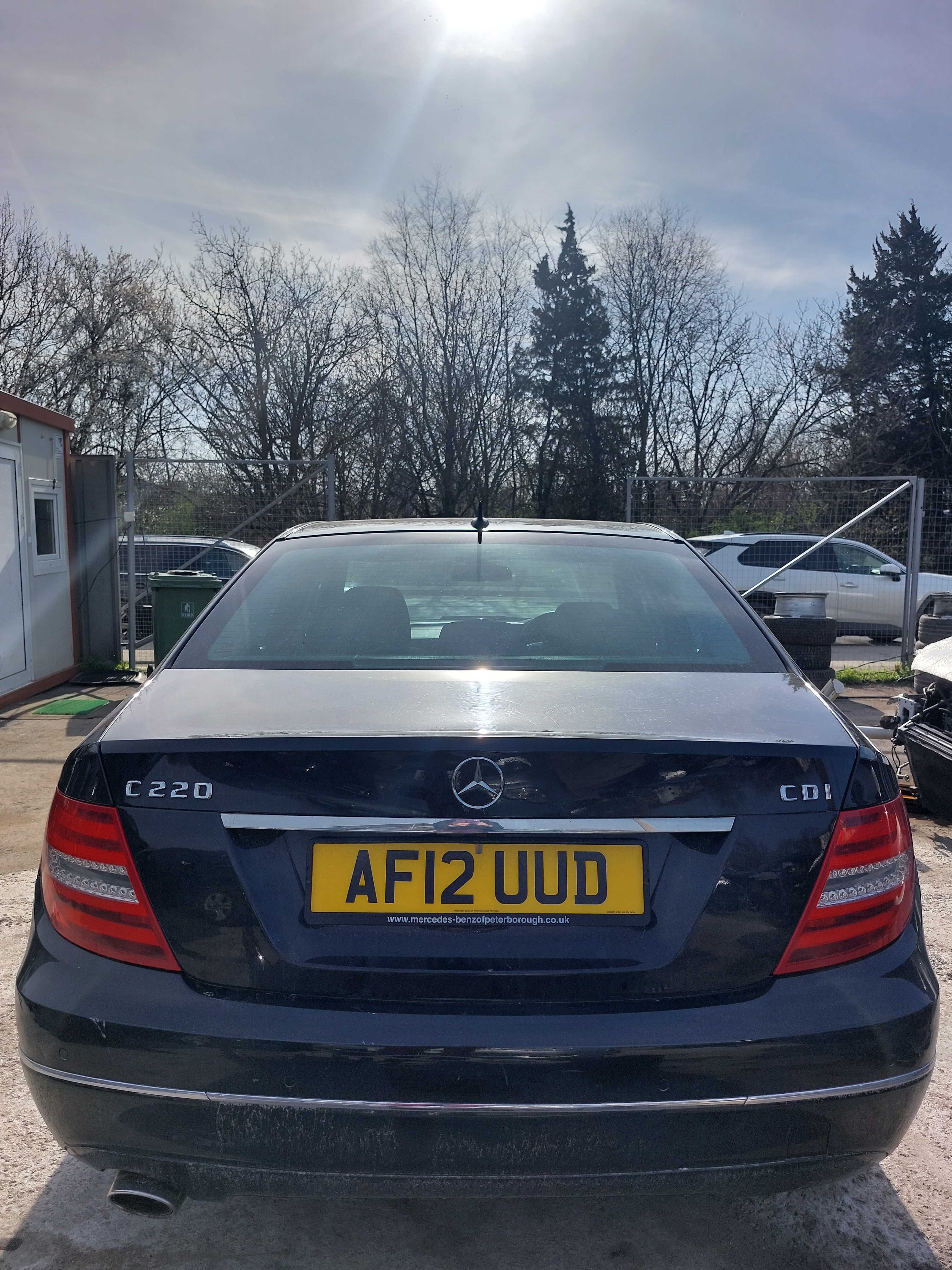 На Части: Mercedes-Benz W204 Facelift C220 CDI 170 к.с. 2012