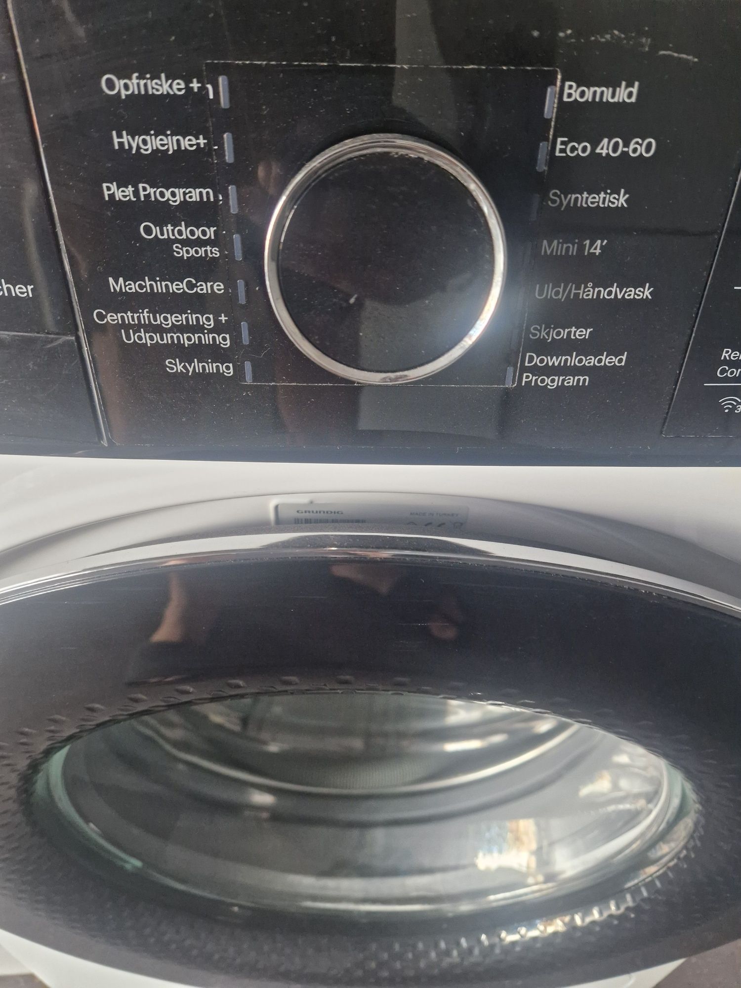 Пералня Grundig A+++ Wi Fi Нова 9 кг