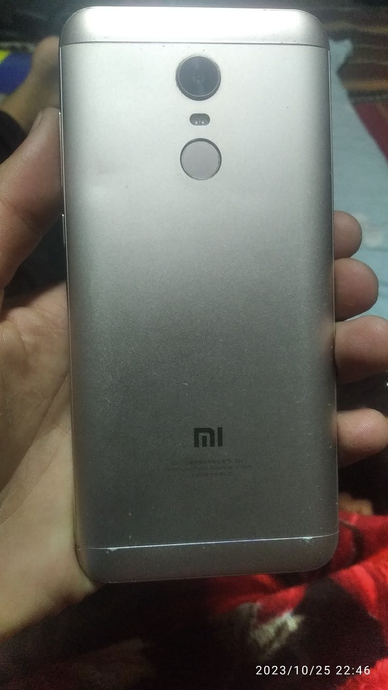 Redmi 5 plus sotiladi