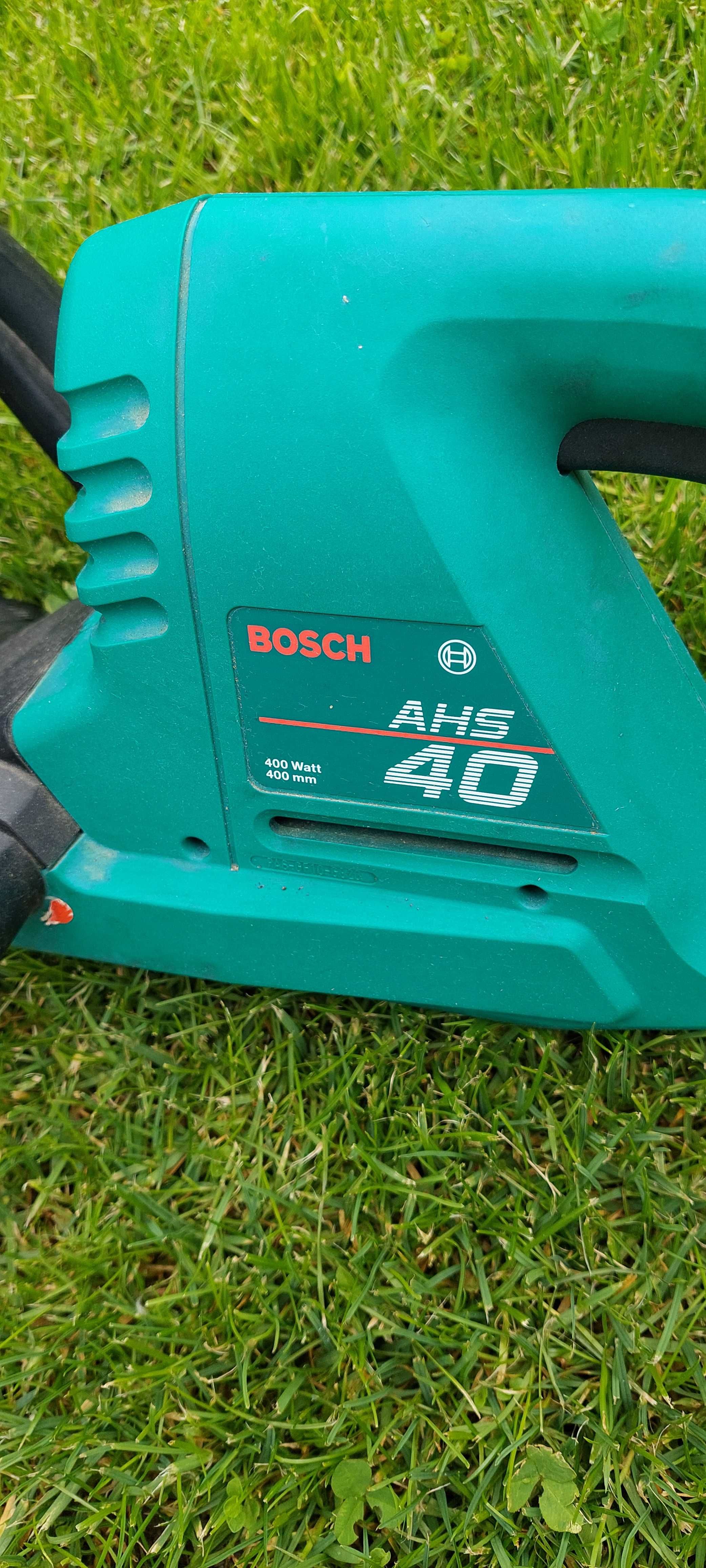 Foarfeca electrica pentru tuns gard viu Bosch