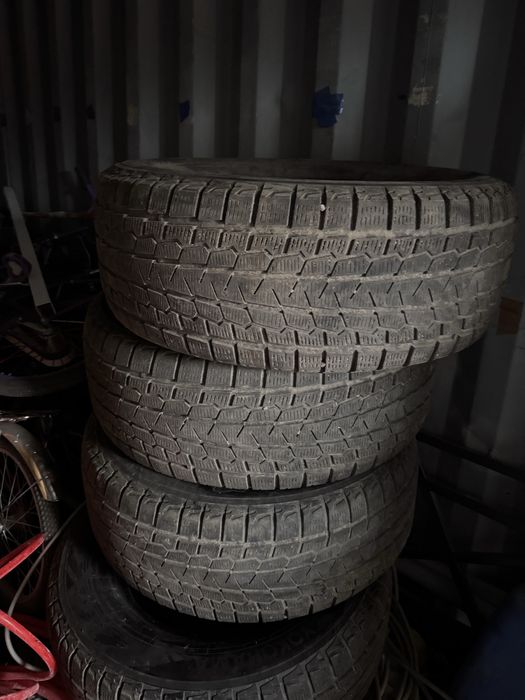 Продам шины зимние