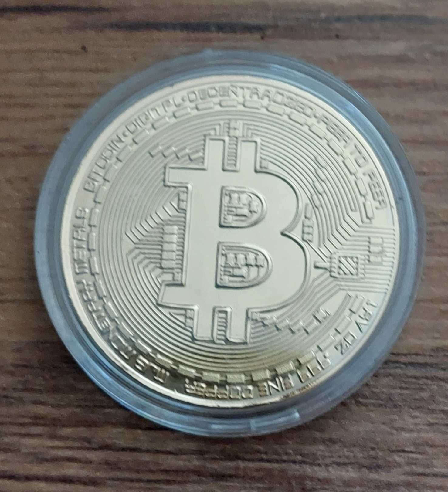 Биткойн сувенирна монета