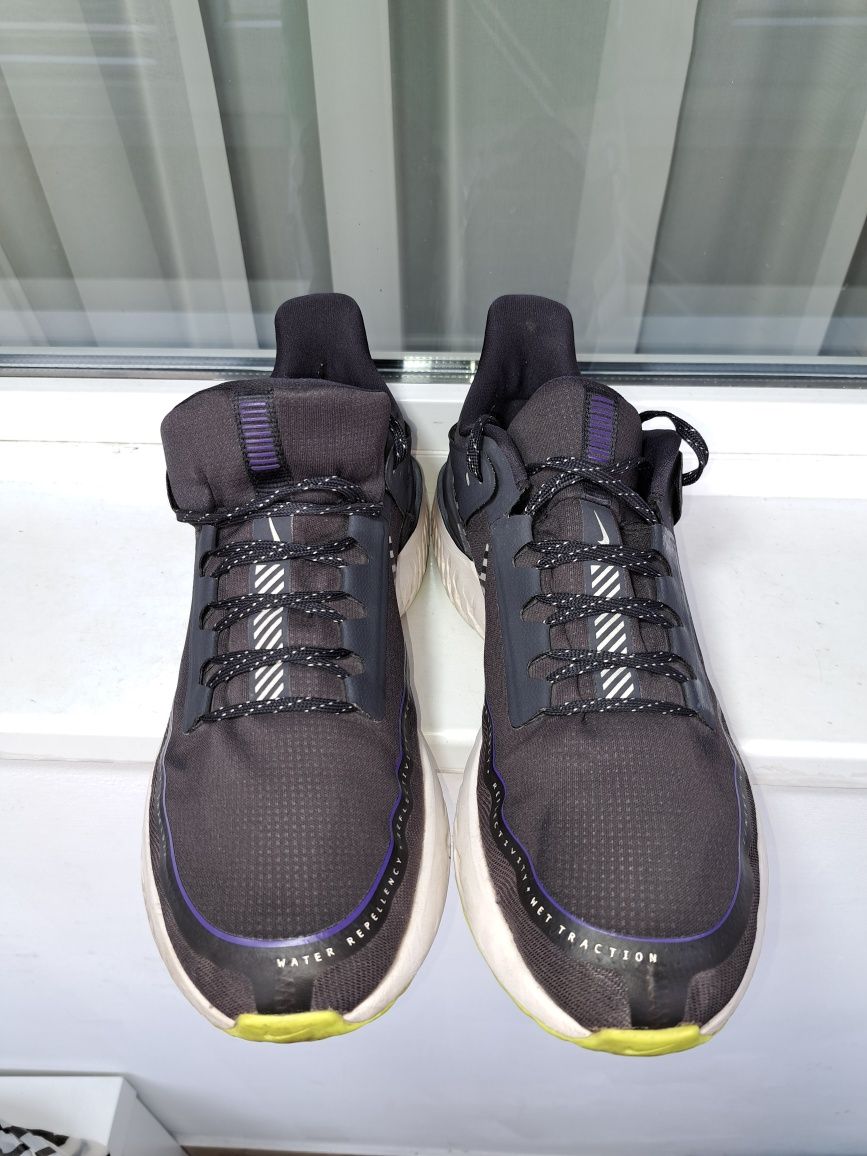 Vând pantofi sport Nike React originali nr 45