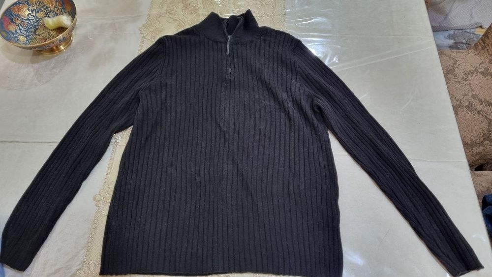 Мужской Свитер 2штук в Отличном Состоянии мало одеть Туркия