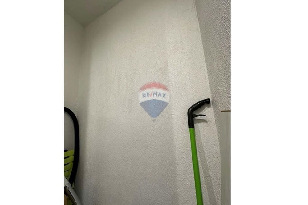 Продава се Двустаен апартамент в Варна, Цветен квартал - 61 кв.м за 2378 €/кв.м - Снимка #10