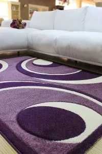 Лилав килим в отлично състояние 200/300