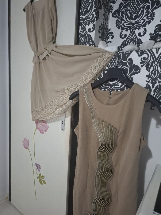 Рокля 2 за цената на 1, красива комбинация в бежов цвят