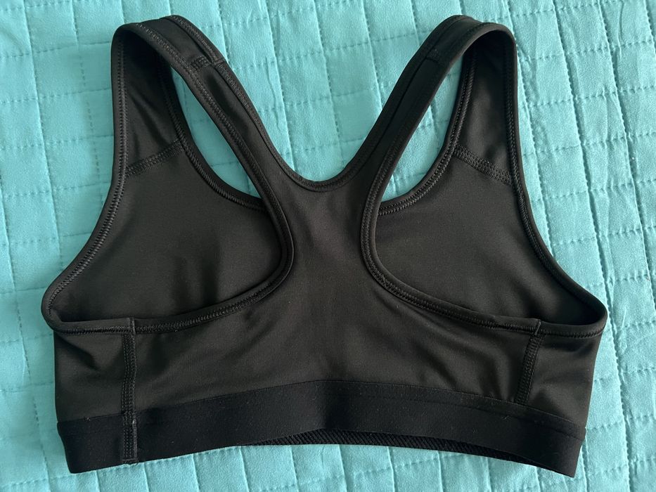 Спортни бюстиета Nike/H&M