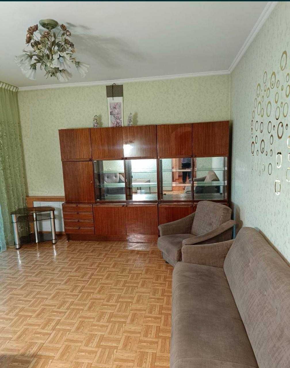 Продаются две квартиры в общем коридоре, ориентир  Яккасарайский РОВД