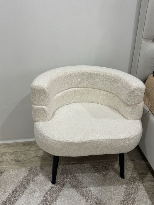 Стул для туалетного стола