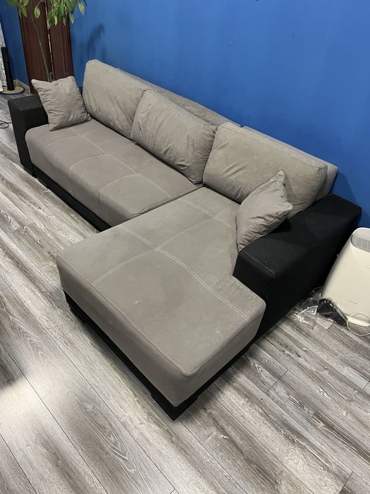 Продавам диван !!