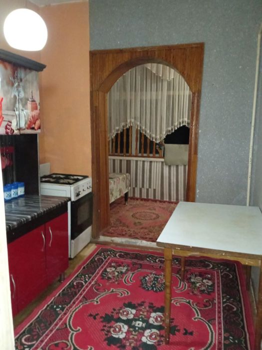 Продается 2х комнатная новой планировки в 8 микрарайоне.Срочно!