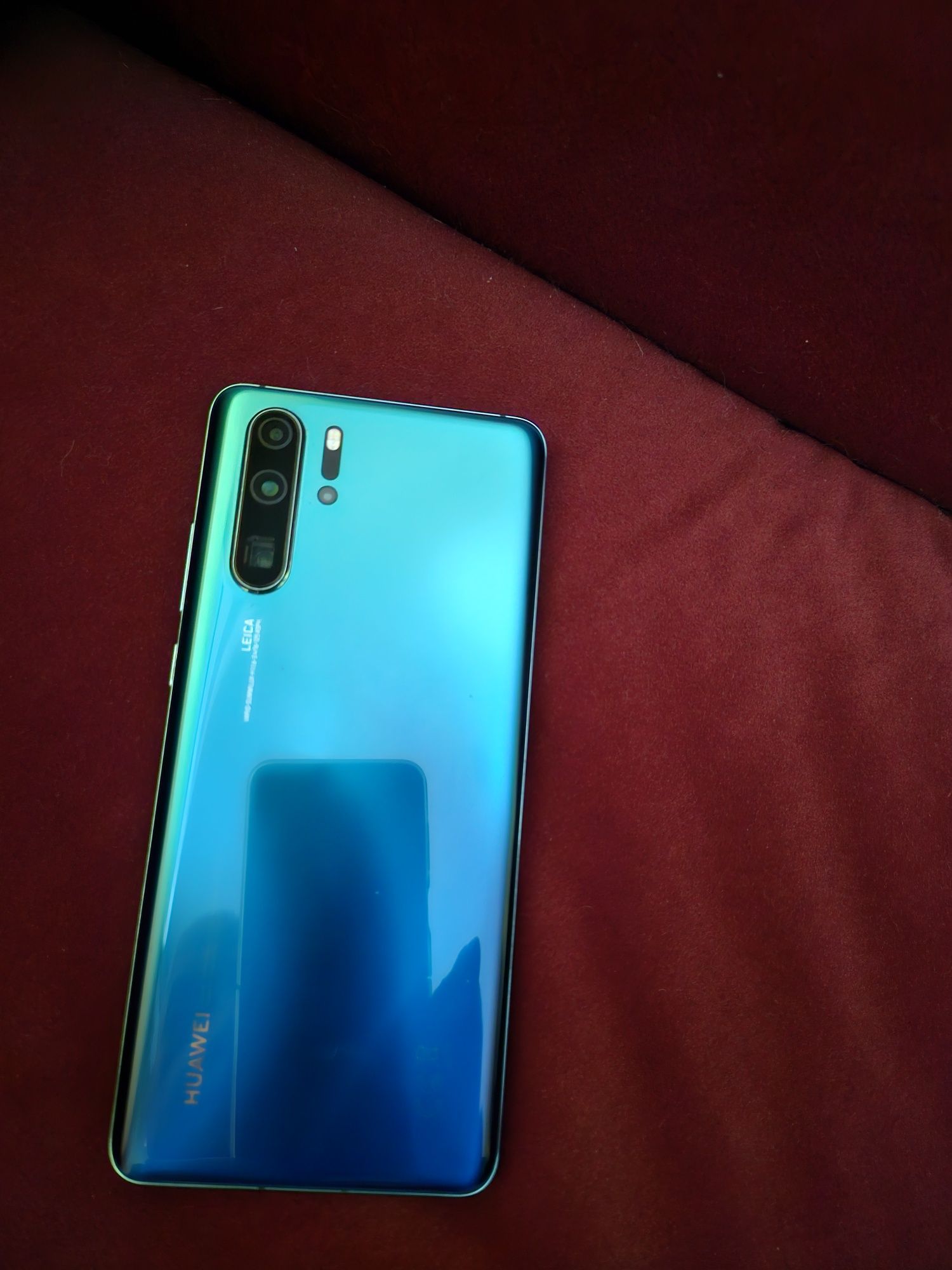 Vând telefon Huawei P30 PRO