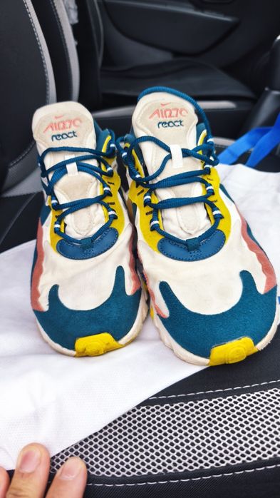 Vand Nike AirMax 270 React