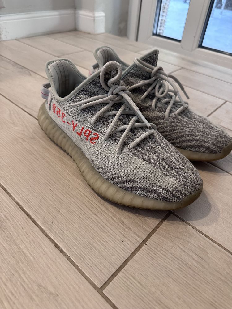 Vând yeezy 350 blue tint 42 2/3