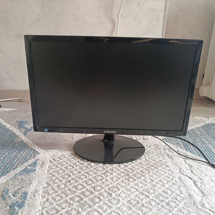 Монитор S22B300B