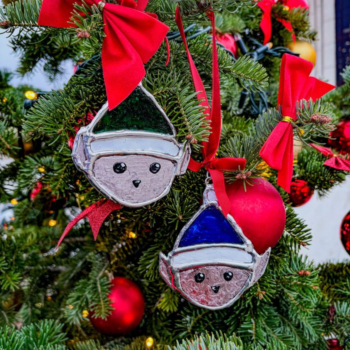 Ръчно изработени от стъкло и калай , коледни играчки за елха
