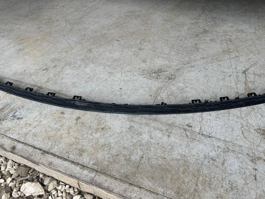 лайсна задна броня за audi a8 d5