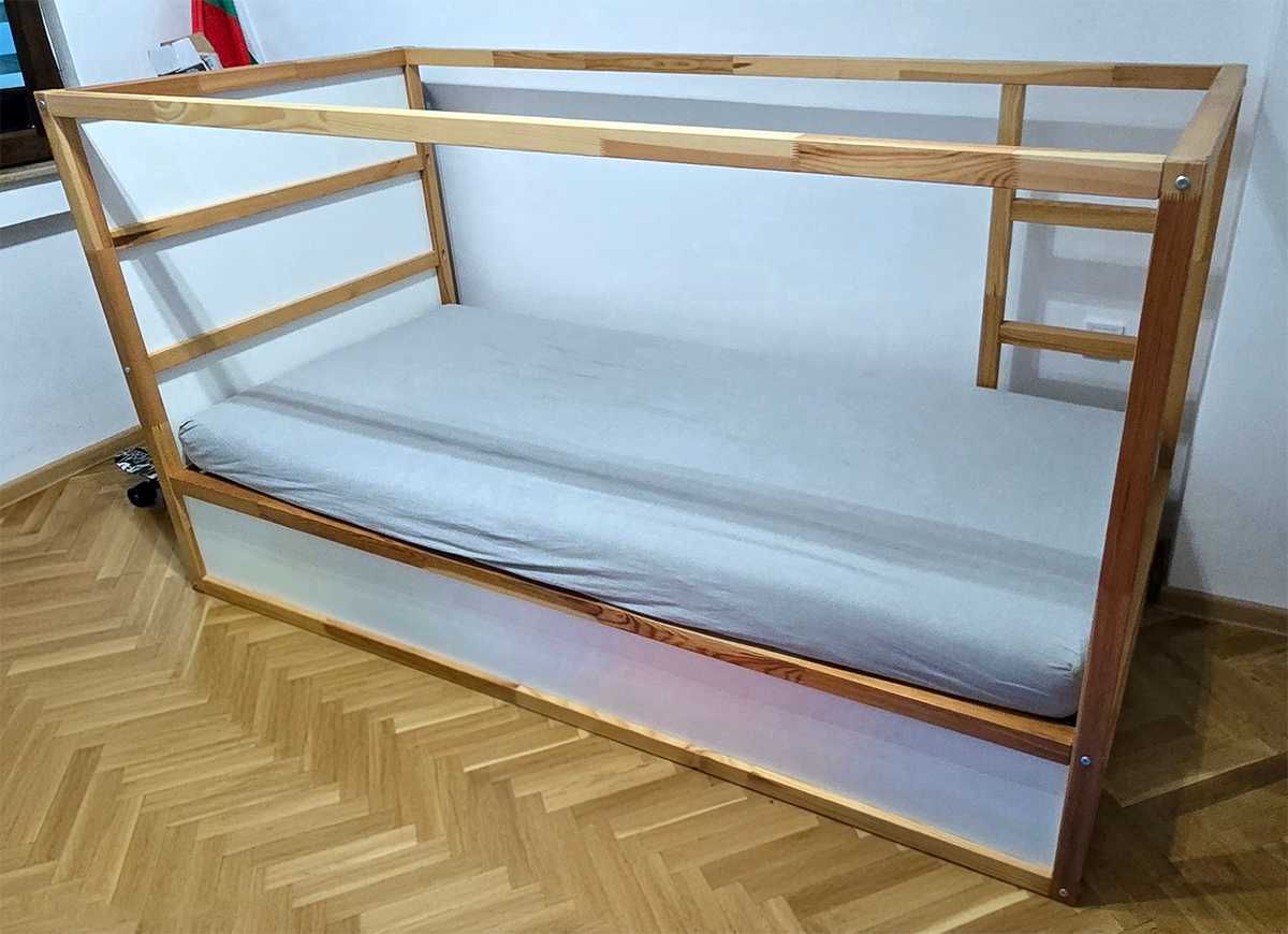 Детско легло Kura, Ikea - двуетажно, обръщащо се, отлично