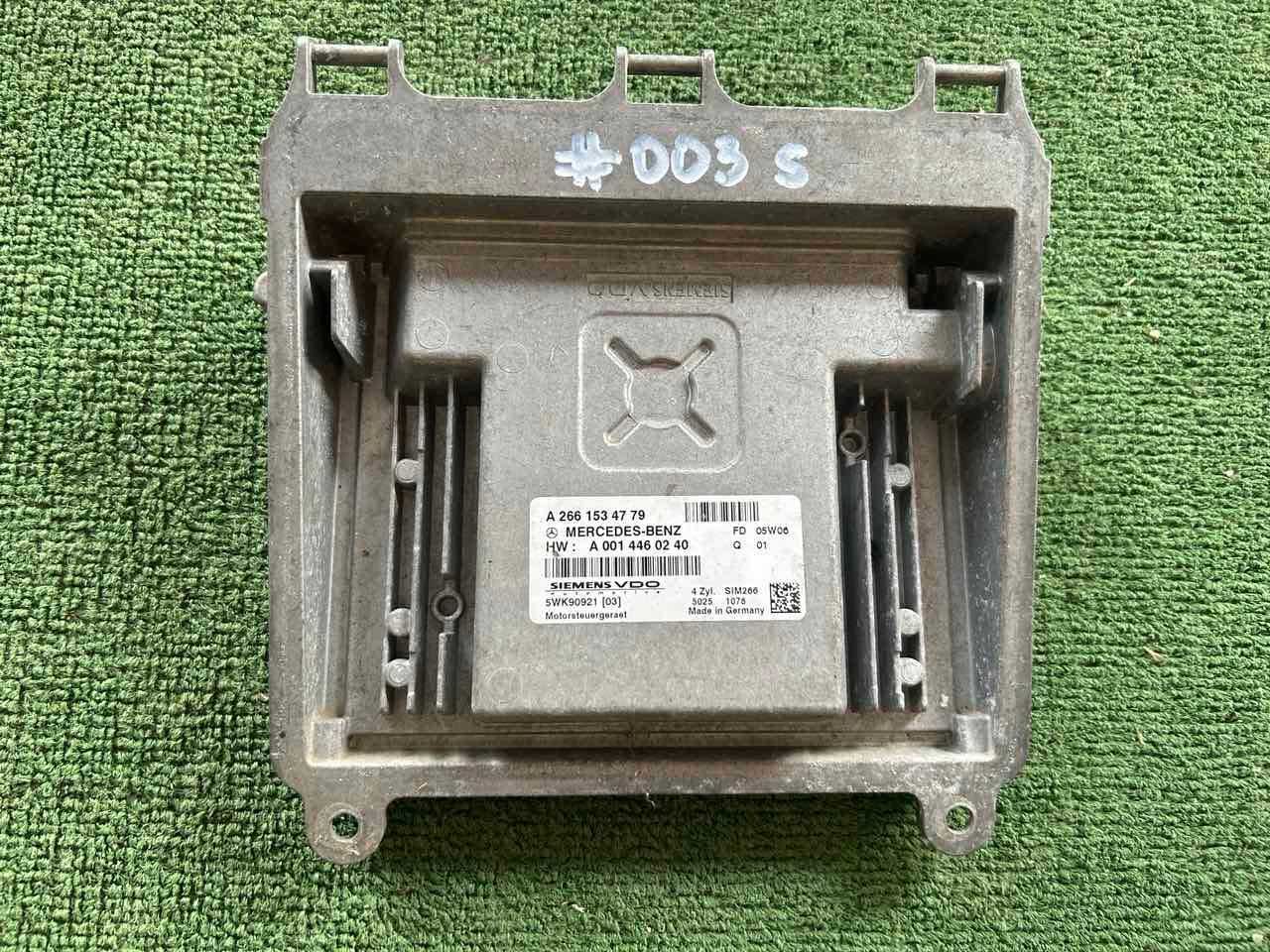 двг компютър ECU Mercedes A class B class 2004-2007г. #003S.
