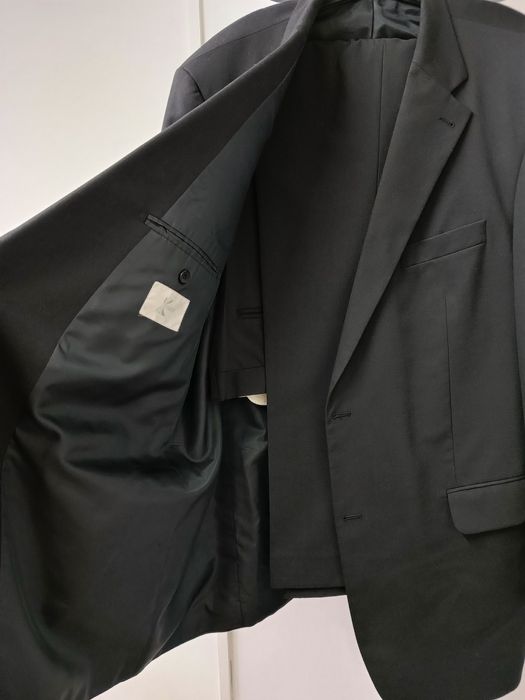 Продам костюмы мужские