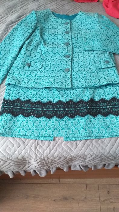 Costum din doua piese