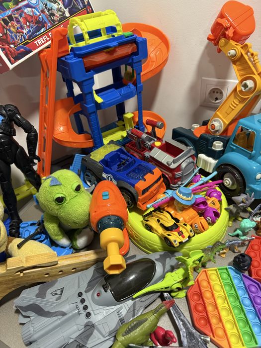 Lot 1 jucarii de copii