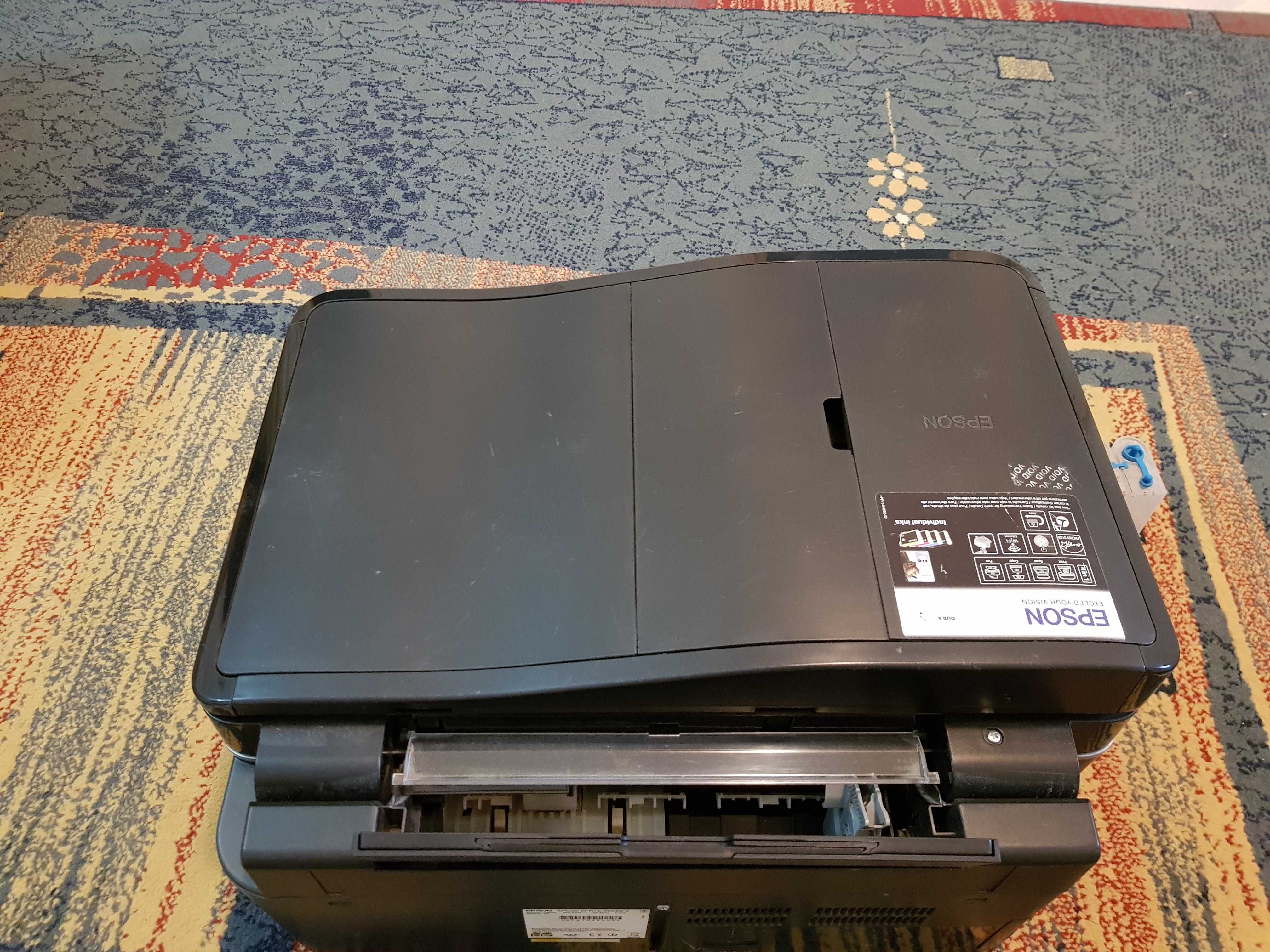 2 imprimante  multifuncționale inkjet color MFC Epson și HP 1410
