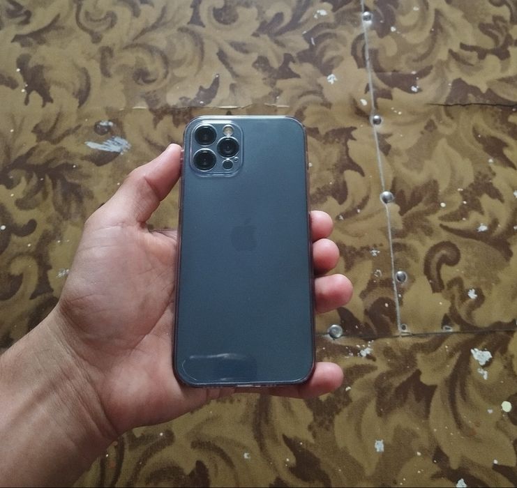 Iphone 12 pro srochni sotiladi