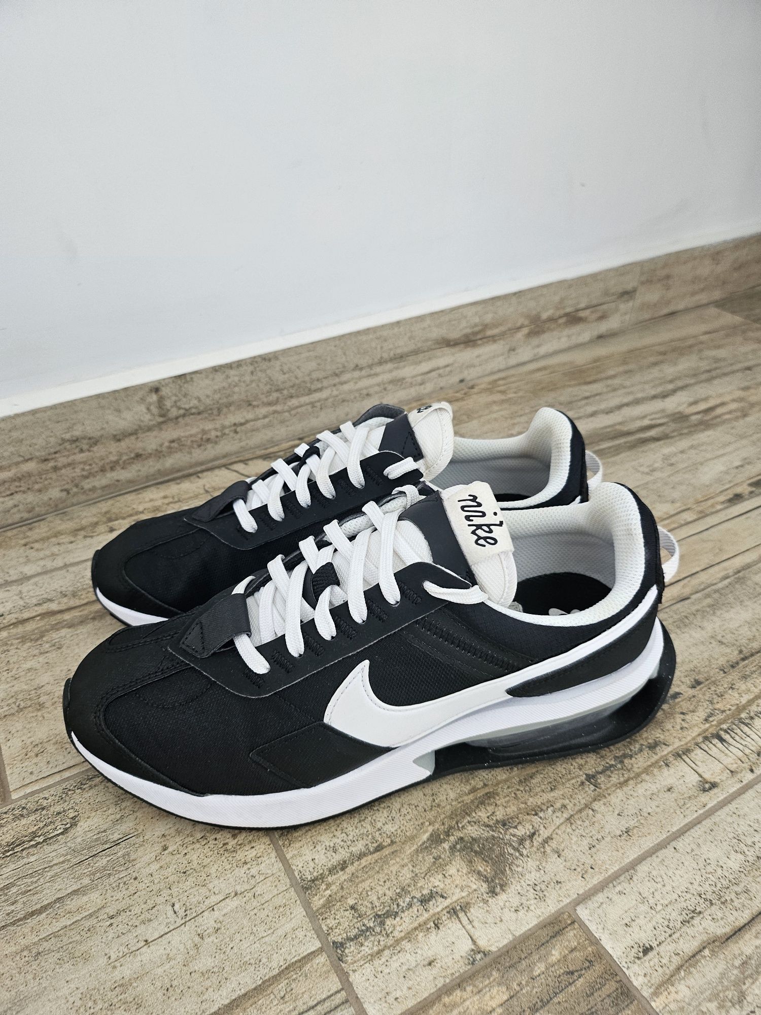 Маратонки Nike  размер 38
