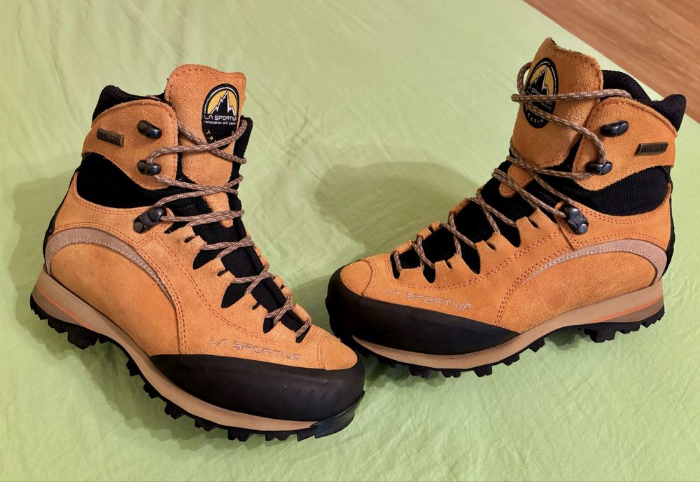 La Sportiva номер 36 и ном 39 туристически обувки, маратонки