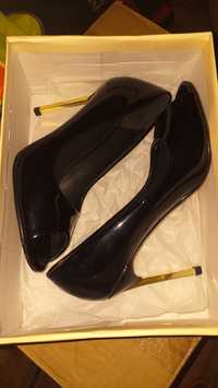 Обувки на Паоло Ботичели