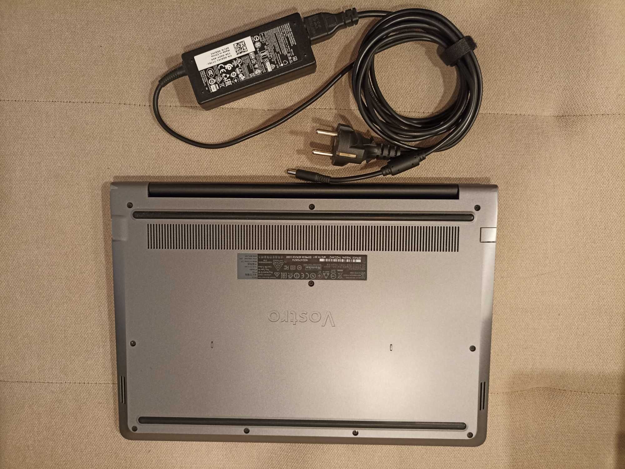 лаптоп Dell Vostro 5468 с проблем в клавиатурата (i5 7200U,8GB,256SSD)