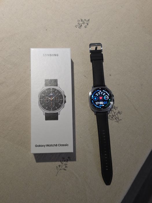 Vând Samsung Galaxy Watch 8 Classic - stare perfectă