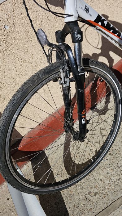 Bicicletă KTM Veneto Cross – trekking/cross, aluminiu, 28"