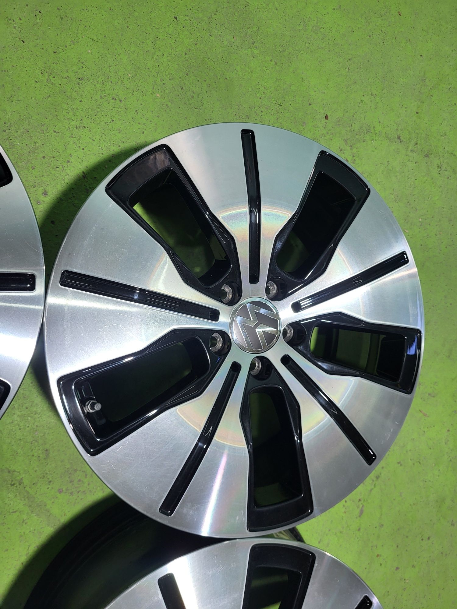 19 5x112 Vw Passat Tiguan Arteon Touran Caddy 5х112