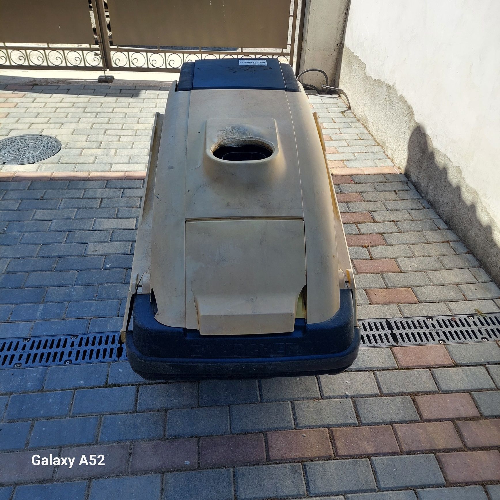 Продавам  пароструйка  karcher