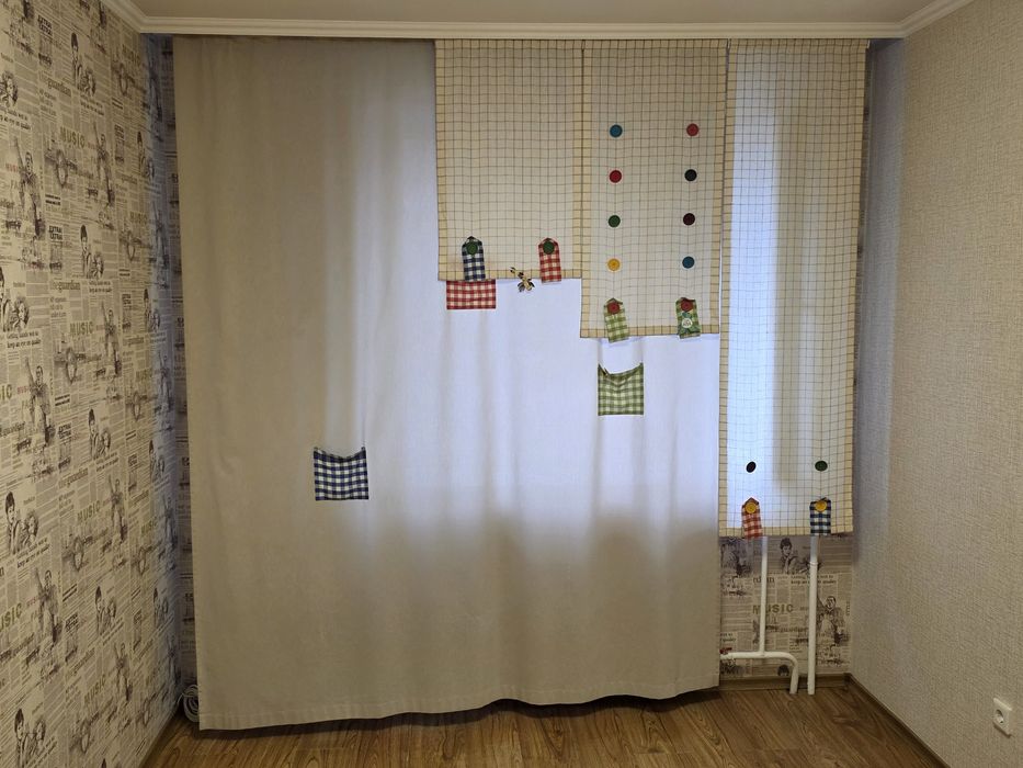 Продам шторы в отличном состоянии