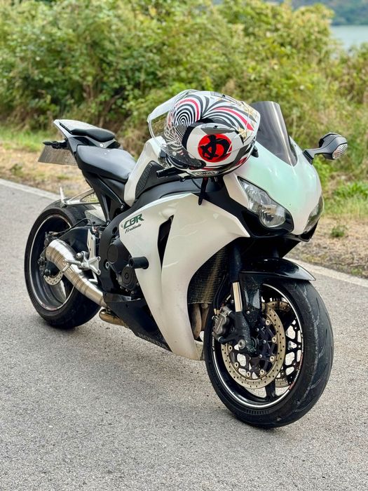 Honda CBR 1000RR SC59 - 2010 FARA ABS