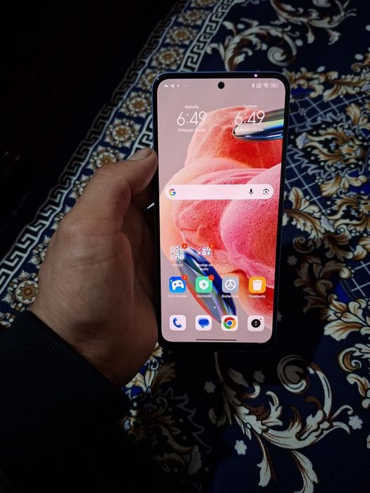 Redmi not 12 smartfon zoʻr telefon
