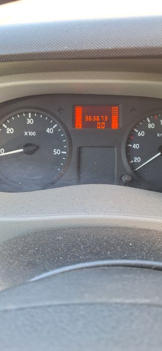 Vând Renault master