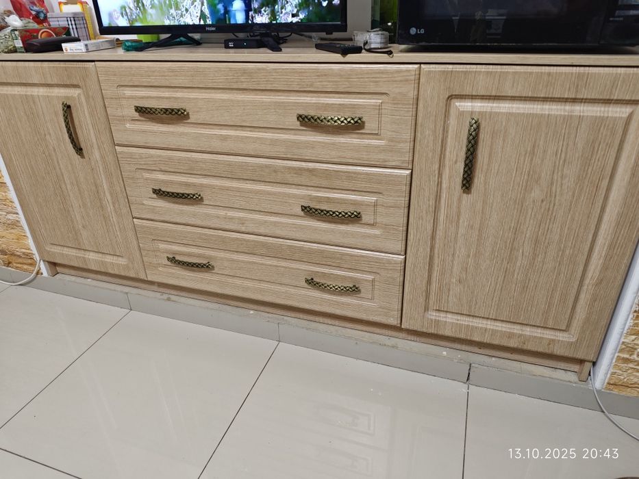 Шкаф комод В80см Ш190см