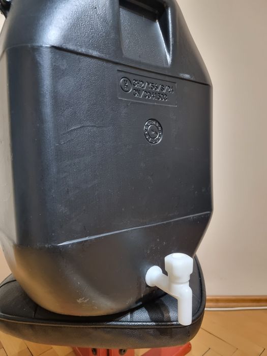 Бидони 60л. Двоен капак.