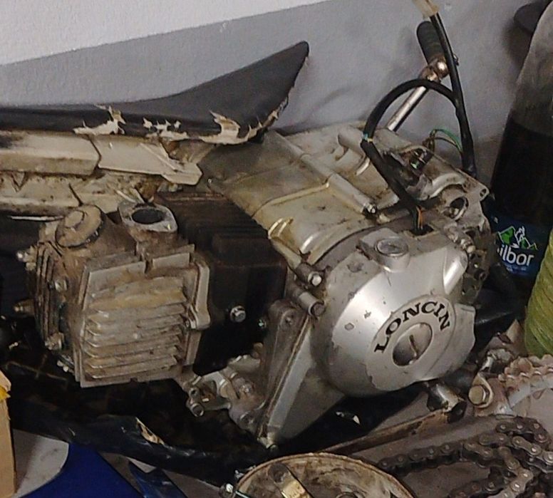 Vând motor loncin 110cc semi automat