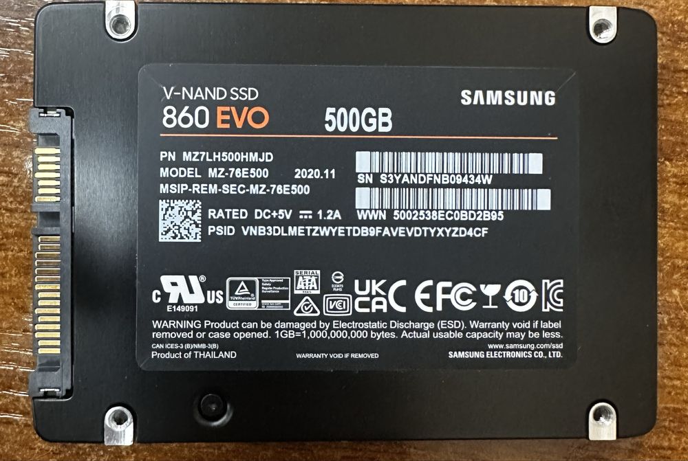 Жесткий ССД диск на 500 гб